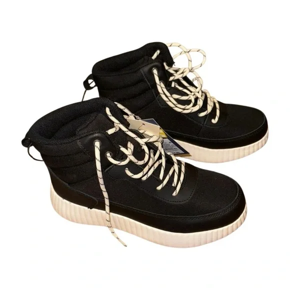 Universal Thread Black and White Lace Up Boots NWT - Picture 4 of 5